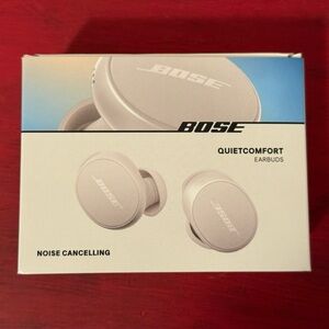 BRAND NEW IN BOX Bose White Noise Cancelling Earbuds regular $180